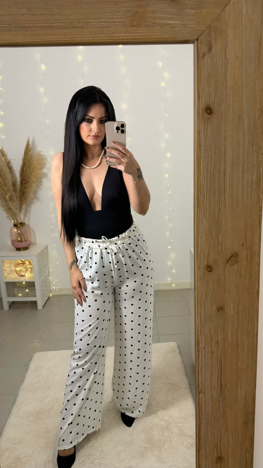 Pantalon blanc à pois, Maddie